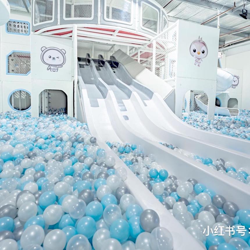 Landing Playcentre, indoor playground and cafe in North Melbourne.